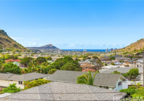 2333 Palolo Avenue,Honolulu,Hawaii,96816,8 ベッドルーム ベッドルーム,6 バスルームバスルーム,一戸建て,Palolo,18349821
