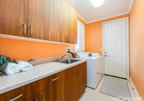 1058 Koko Kai Place,Honolulu,Hawaii,96825,3 Bedrooms Bedrooms,2 BathroomsBathrooms,Single family,Koko Kai,18349896