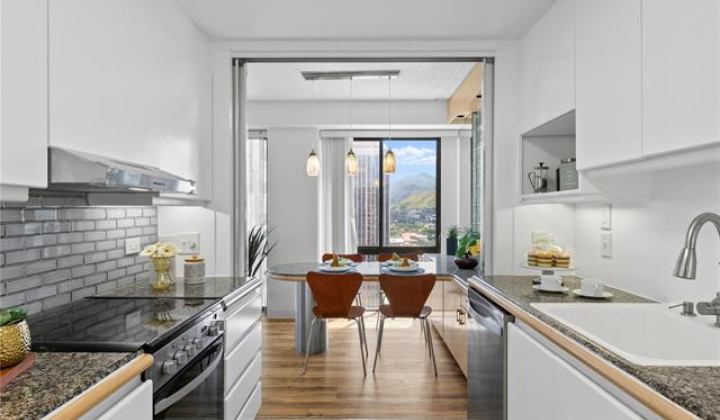 700 Richards Street,Honolulu,Hawaii,96813,2 ベッドルーム ベッドルーム,2 バスルームバスルーム,コンド / タウンハウス,Richards,22,19512510