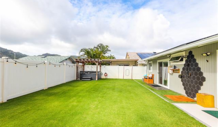 654 Lunalilo Home Road,Honolulu,Hawaii,96825,4 ベッドルーム ベッドルーム,2 バスルームバスルーム,一戸建て,Lunalilo Home,19512547
