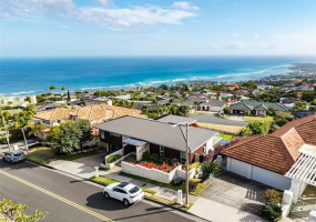 878 Puuikena Drive,Honolulu,Hawaii,96821,4 Bedrooms Bedrooms,5 BathroomsBathrooms,Single family,Puuikena,18857327