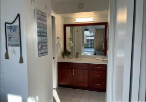 201 Ohua Avenue,Honolulu,Hawaii,96815,1 Bedroom Bedrooms,1 BathroomBathrooms,Condo/Townhouse,Ohua,9,18360433