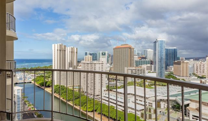 1717 Ala Wai Boulevard,Honolulu,Hawaii,96815,3 ベッドルーム ベッドルーム,2 バスルームバスルーム,コンド / タウンハウス,Ala Wai,27,18360828