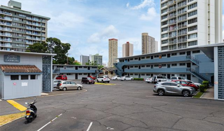 909 大学 Avenue,Honolulu,Hawaii,96826,1 バスルームバスルーム,コンド / タウンハウス,University,2,18858349