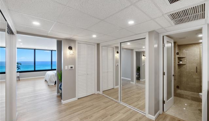 1600 Ala Moana Boulevard,Honolulu,Hawaii,96815,3 Bedrooms Bedrooms,3 BathroomsBathrooms,Condo/Townhouse,Ala Moana,39,19512849