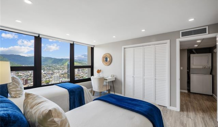 1600 Ala Moana Boulevard,Honolulu,Hawaii,96815,3 Bedrooms Bedrooms,3 BathroomsBathrooms,Condo/Townhouse,Ala Moana,39,19512849
