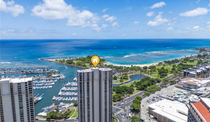 1600 Ala Moana Boulevard,Honolulu,Hawaii,96815,3 Bedrooms Bedrooms,3 BathroomsBathrooms,Condo/Townhouse,Ala Moana,39,19512849