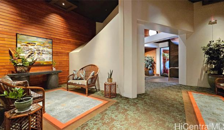 1221 Victoria Street,Honolulu,Hawaii,96814,2 Bedrooms Bedrooms,2 BathroomsBathrooms,Condo/Townhouse,Victoria,17,18361269
