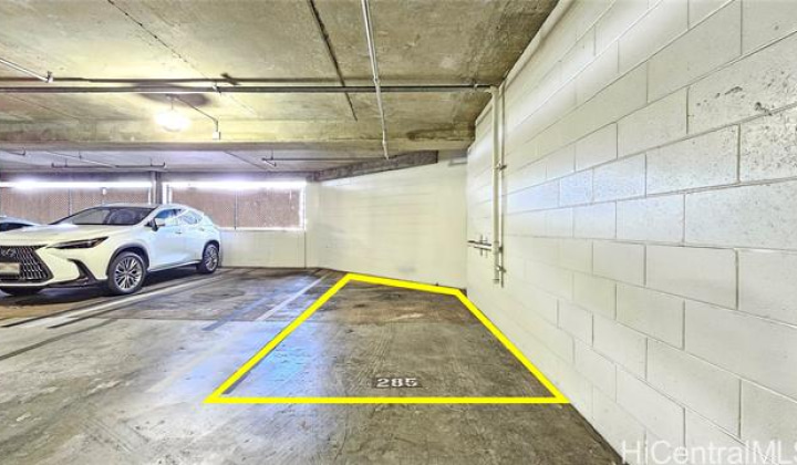 1221 Victoria Street,Honolulu,Hawaii,96814,2 Bedrooms Bedrooms,2 BathroomsBathrooms,Condo/Townhouse,Victoria,17,18361269