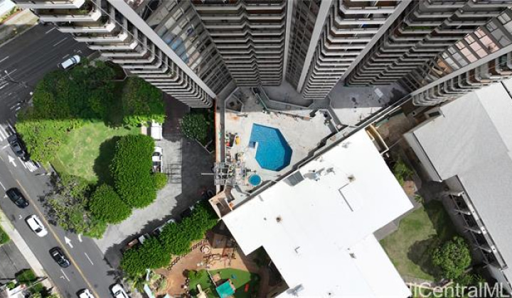 1221 Victoria Street,Honolulu,Hawaii,96814,2 Bedrooms Bedrooms,2 BathroomsBathrooms,Condo/Townhouse,Victoria,17,18361269
