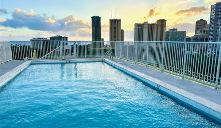 419 Keoniana Street,Honolulu,Hawaii,96815,2 ベッドルーム ベッドルーム,2 バスルームバスルーム,コンド / タウンハウス,Keoniana,6,18361429