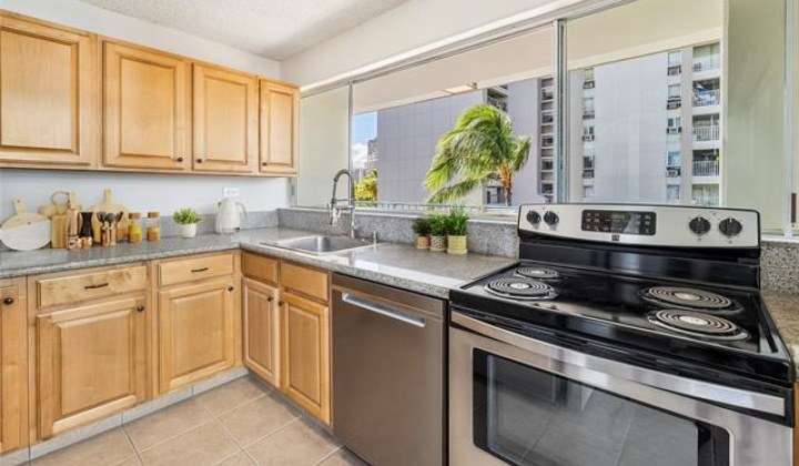 419 Keoniana Street,Honolulu,Hawaii,96815,2 ベッドルーム ベッドルーム,2 バスルームバスルーム,コンド / タウンハウス,Keoniana,6,18361429