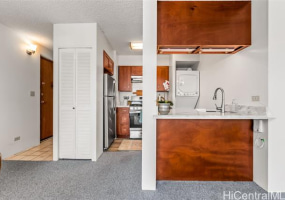 1571 Piikoi Street,Honolulu,Hawaii,96822,2 Bedrooms Bedrooms,1 BathroomBathrooms,Condo/Townhouse,Piikoi,18,18361838