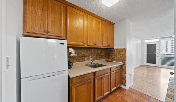 425 Ena Road,Honolulu,Hawaii,96815,1 ベッドルーム ベッドルーム,1 バスルームバスルーム,コンド / タウンハウス,Ena,10,18361886