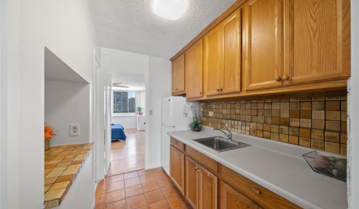 425 Ena Road,Honolulu,Hawaii,96815,1 ベッドルーム ベッドルーム,1 バスルームバスルーム,コンド / タウンハウス,Ena,10,18361886
