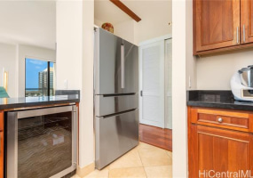 1199 Bishop Street,Honolulu,Hawaii,96813,2 Bedrooms Bedrooms,2 BathroomsBathrooms,Condo/Townhouse,Bishop,27,18361931