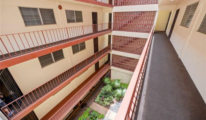 222 Kaiulani Avenue,Honolulu,Hawaii,96815,2 ベッドルーム ベッドルーム,1 バスルームバスルーム,コンド / タウンハウス,Kaiulani,4,19513265
