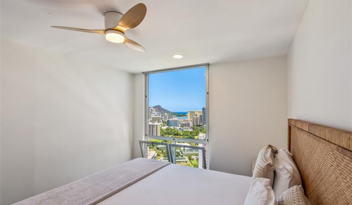 469 Ena Road,Honolulu,Hawaii,96815,2 Bedrooms Bedrooms,2 BathroomsBathrooms,Condo/Townhouse,Ena,38,18803965