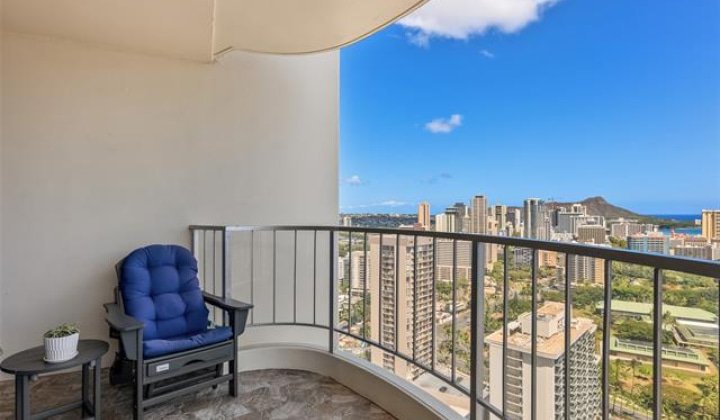 469 Ena Road,Honolulu,Hawaii,96815,2 Bedrooms Bedrooms,2 BathroomsBathrooms,Condo/Townhouse,Ena,38,18803965