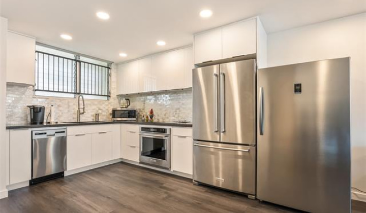 469 Ena Road,Honolulu,Hawaii,96815,2 Bedrooms Bedrooms,2 BathroomsBathrooms,Condo/Townhouse,Ena,38,18803965
