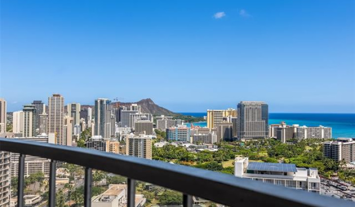 469 Ena Road,Honolulu,Hawaii,96815,2 Bedrooms Bedrooms,2 BathroomsBathrooms,Condo/Townhouse,Ena,38,18803965