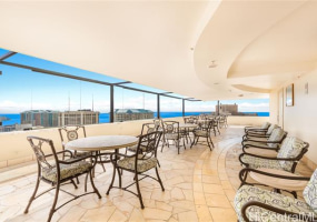 343 Hobron Lane,Honolulu,Hawaii,96815,2 ベッドルーム ベッドルーム,2 バスルームバスルーム,コンド / タウンハウス,Hobron,27,18362731
