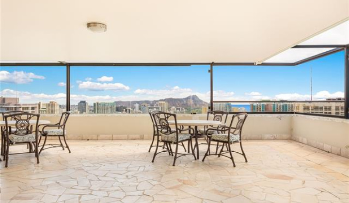 343 Hobron Lane,Honolulu,Hawaii,96815,2 ベッドルーム ベッドルーム,2 バスルームバスルーム,コンド / タウンハウス,Hobron,27,18362731