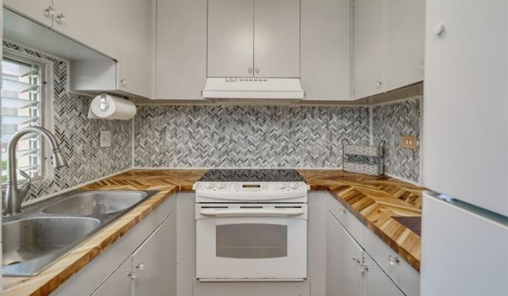 785 Kinau Street,Honolulu,Hawaii,96813,1 Bedroom Bedrooms,1 BathroomBathrooms,Condo/Townhouse,Kinau,8,18363403