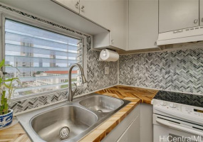 785 Kinau Street,Honolulu,Hawaii,96813,1 Bedroom Bedrooms,1 BathroomBathrooms,Condo/Townhouse,Kinau,8,18363403