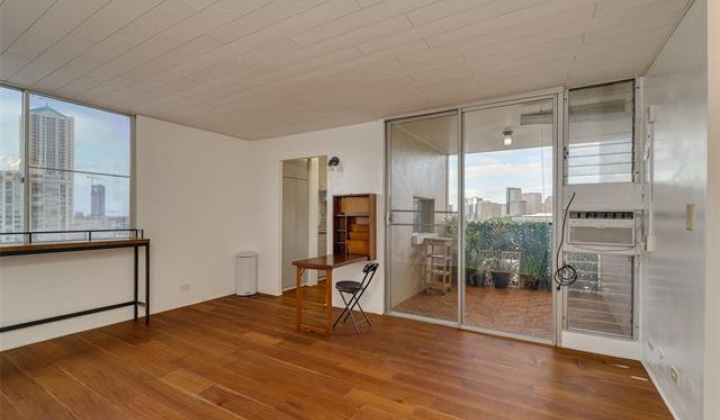 785 Kinau Street,Honolulu,Hawaii,96813,1 Bedroom Bedrooms,1 BathroomBathrooms,Condo/Townhouse,Kinau,8,18363403