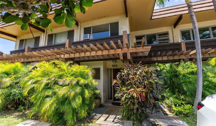 444 Lunalilo Home Road,Honolulu,Hawaii,96825,3 ベッドルーム ベッドルーム,2 バスルームバスルーム,コンド / タウンハウス,Lunalilo Home,2,18805399