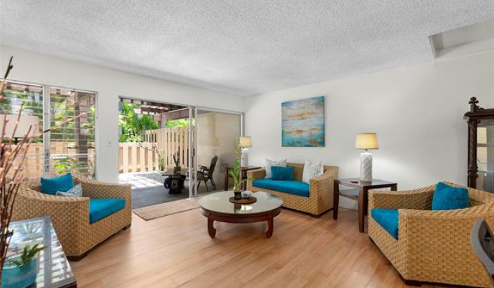 411 Kaiolu Street,Honolulu,Hawaii,96815,1 Bedroom Bedrooms,1 BathroomBathrooms,Condo/Townhouse,Kaiolu,7,17920054