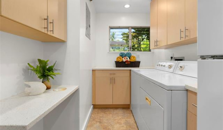 444 Lunalilo Home Road,Honolulu,Hawaii,96825,3 ベッドルーム ベッドルーム,2 バスルームバスルーム,コンド / タウンハウス,Lunalilo Home,2,18805399
