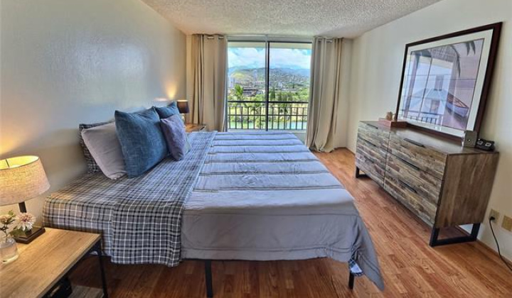 440 Seaside Avenue,Honolulu,Hawaii,96815,1 Bedroom Bedrooms,1 BathroomBathrooms,Condo/Townhouse,Seaside,9,18805426