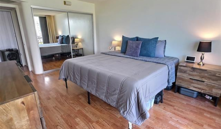 440 Seaside Avenue,Honolulu,Hawaii,96815,1 Bedroom Bedrooms,1 BathroomBathrooms,Condo/Townhouse,Seaside,9,18805426
