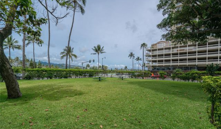 440 Seaside Avenue,Honolulu,Hawaii,96815,1 Bedroom Bedrooms,1 BathroomBathrooms,Condo/Townhouse,Seaside,9,18805426