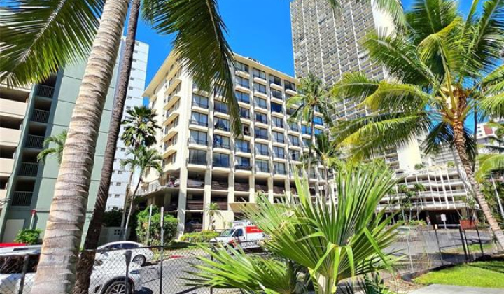440 Seaside Avenue,Honolulu,Hawaii,96815,1 Bedroom Bedrooms,1 BathroomBathrooms,Condo/Townhouse,Seaside,9,18805426