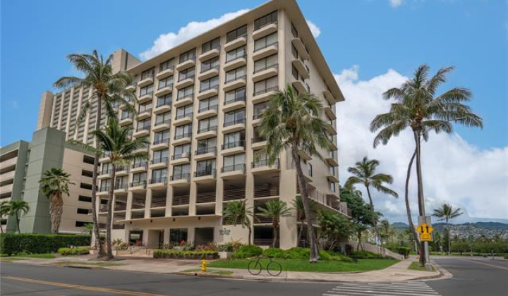 440 Seaside Avenue,Honolulu,Hawaii,96815,1 Bedroom Bedrooms,1 BathroomBathrooms,Condo/Townhouse,Seaside,9,18805426