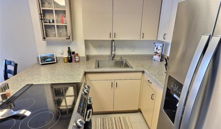 440 Seaside Avenue,Honolulu,Hawaii,96815,1 Bedroom Bedrooms,1 BathroomBathrooms,Condo/Townhouse,Seaside,9,18805426