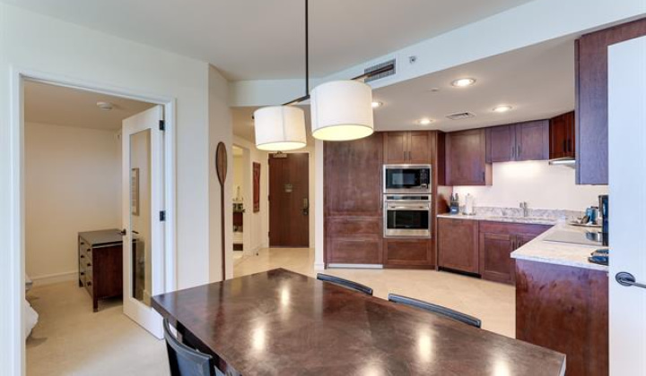 223 Saratoga Road,Honolulu,Hawaii,96815,1 Bedroom Bedrooms,2 BathroomsBathrooms,Condo/Townhouse,Saratoga,30,18364197