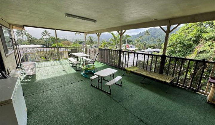 1564 Ulupuni Street,Kailua,Hawaii,96734,7 Bedrooms Bedrooms,4 BathroomsBathrooms,Single family,Ulupuni,18364316