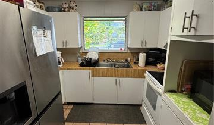 1564 Ulupuni Street,Kailua,Hawaii,96734,7 Bedrooms Bedrooms,4 BathroomsBathrooms,Single family,Ulupuni,18364316