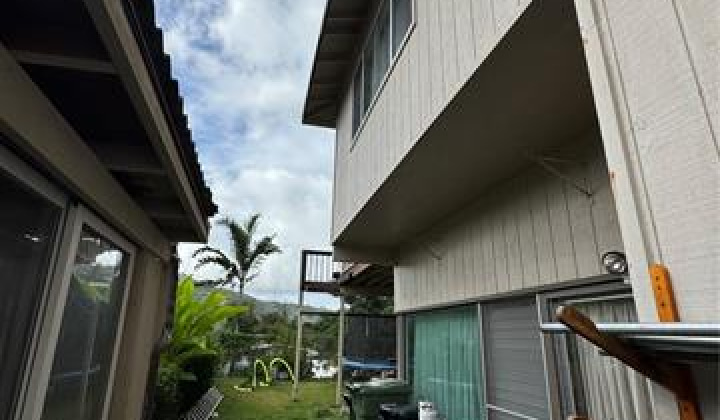 1564 Ulupuni Street,Kailua,Hawaii,96734,7 Bedrooms Bedrooms,4 BathroomsBathrooms,Single family,Ulupuni,18364316
