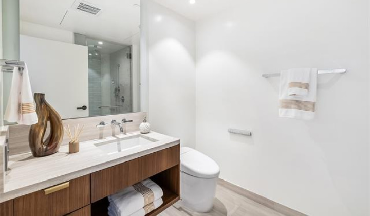 1100 Ala Moana Boulevard,Honolulu,Hawaii,96814,2 Bedrooms Bedrooms,2 BathroomsBathrooms,Condo/Townhouse,Ala Moana,14,18364717