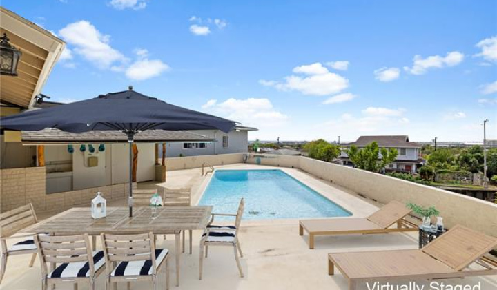 941 Aliamanu Place,Honolulu,Hawaii,96818,4 ベッドルーム ベッドルーム,4 バスルームバスルーム,一戸建て,Aliamanu,18364754