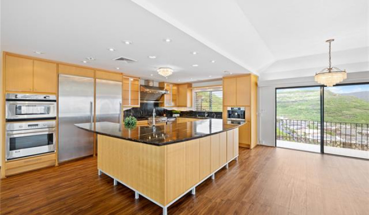 941 Aliamanu Place,Honolulu,Hawaii,96818,4 ベッドルーム ベッドルーム,4 バスルームバスルーム,一戸建て,Aliamanu,18364754