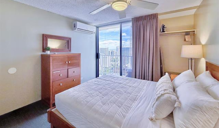 2427 Kuhio Avenue,Honolulu,Hawaii,96815,1 ベッドルーム ベッドルーム,1 バスルームバスルーム,コンド / タウンハウス,Kuhio,31,18807380