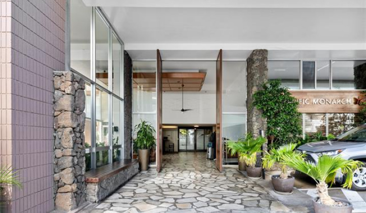 2427 Kuhio Avenue,Honolulu,Hawaii,96815,1 ベッドルーム ベッドルーム,1 バスルームバスルーム,コンド / タウンハウス,Kuhio,31,18807380