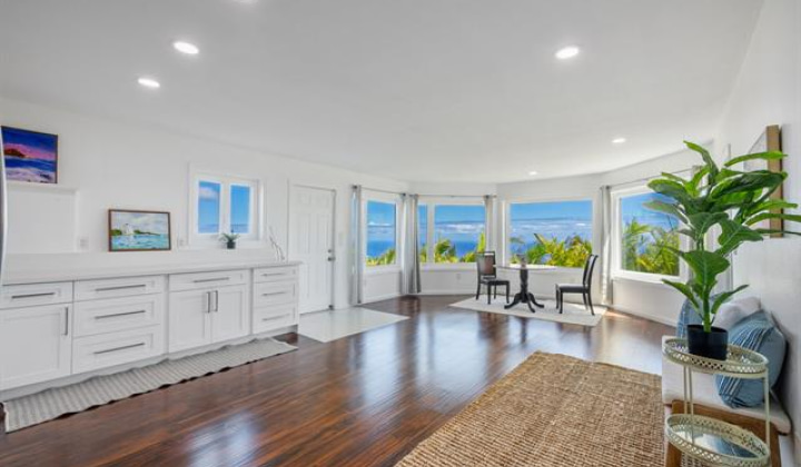 1179 Ikena Circle,Honolulu,Hawaii,96821,4 ベッドルーム ベッドルーム,4 バスルームバスルーム,一戸建て,Ikena,19516577