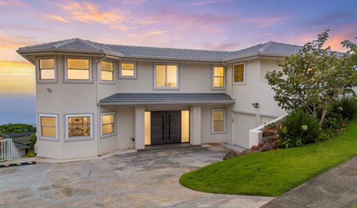 1179 Ikena Circle,Honolulu,Hawaii,96821,4 ベッドルーム ベッドルーム,4 バスルームバスルーム,一戸建て,Ikena,19516577